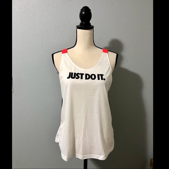 Nike Tops - NWT Nike Workout Tank
